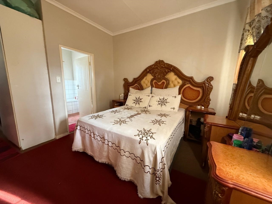 3 Bedroom Property for Sale in Waterval East North West